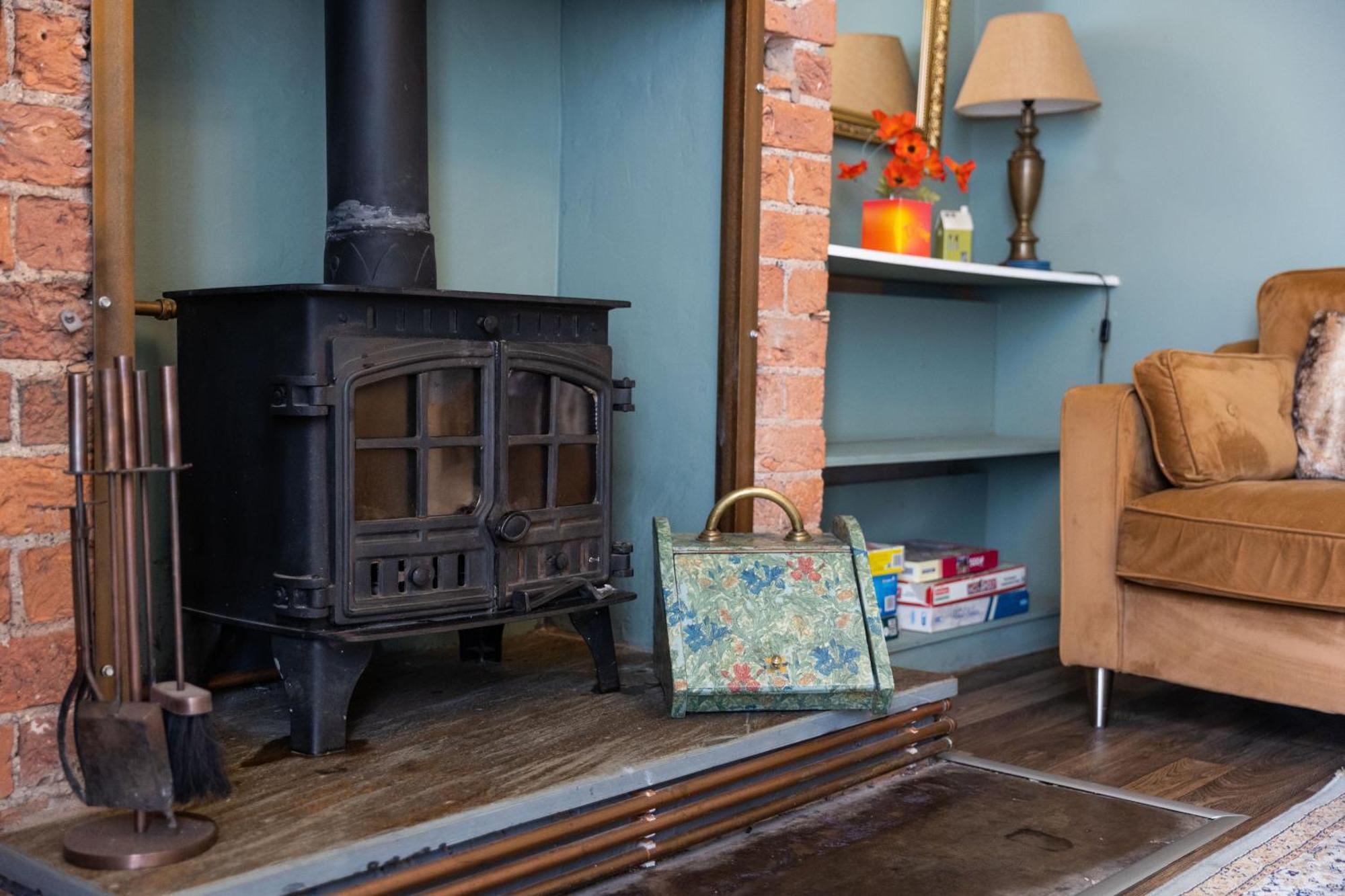 Canal Side Cottage Wakefield Stanley  Buitenkant foto